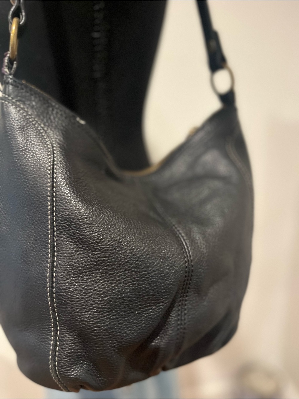 the Sak Black Pebbled Leather Shoulder Bag with Contrast Stitching - Picture 3 of 10